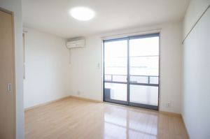 グランパルテールＡ 201号-2