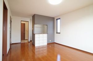 シャインヒルコート弐番館 201号-3