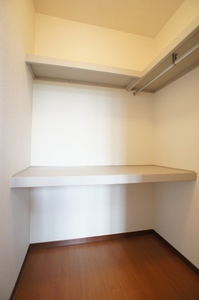 メゾン・ド・マロンC 201号-6