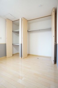 ヴィラ・シャルマンD 102号-6