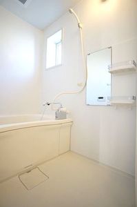 ヴィラ・シャルマンD 102号-9