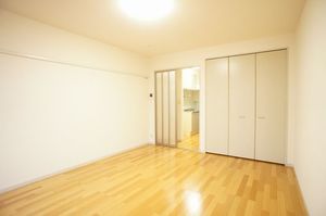 プレミール・ジュネス 202号-6