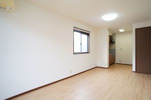 セゾンヴィラージュD 102号-3