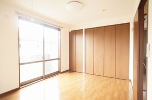 シャーメゾンしらさぎC 201号-5