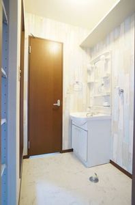 シャーメゾンしらさぎC 201号-8