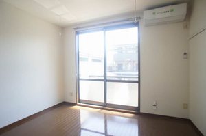 キャピタルガーデンＡ 102号-2