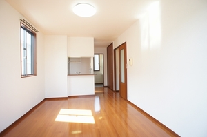 ホワイトオークＡ 202号-3