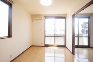 メゾン・ド・ベルＤ 201号-2