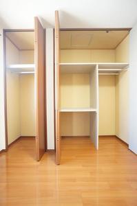 メゾン・クレスト 203号-6