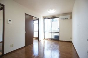 プラザ・メゾン　Ｂ 101号-2