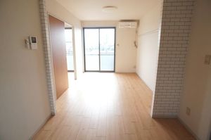 メゾン・ド・プリン　Ｂ 201号-2