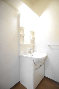 ヴィラ・フォンテーヌＣ 201号-8