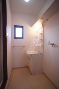 メゾン・ラルジュＢ 201号-9