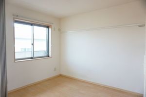 ヴィクトワ－ル 202号-4