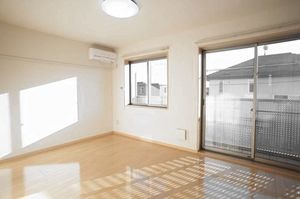 ヴィクトワ－ル 203号-2