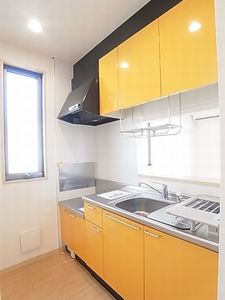 ヴィラ・カモミールＤ 101号-3