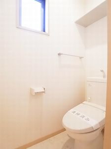 ヴィラ・カモミールＤ 101号-9