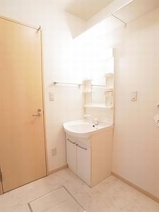 ヴィラ・カモミールＤ 101号-10