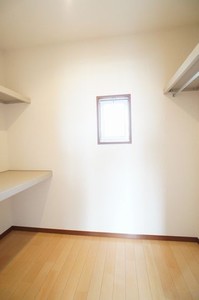 キャロッツＥ 202号-6