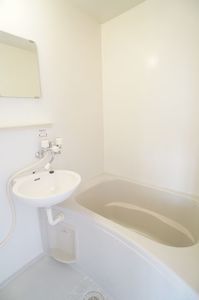 シャルム中成沢 205号-8