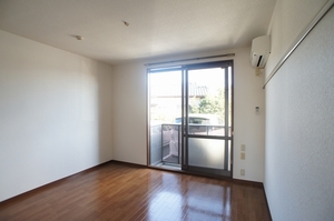 カサベルデＡ 103号-3