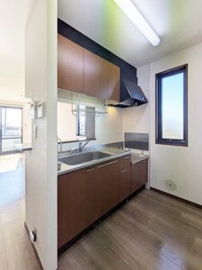 エバーグリーンＢ 201号-4