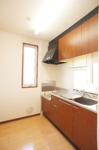 マロンフィールド　Ａ 203号-4