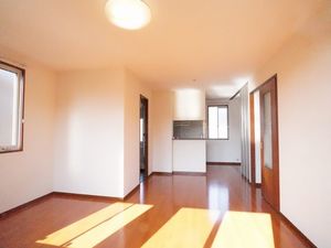 レイクヴィラ御茶園　Ａ 202号-2