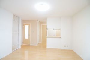 フォレスト富士山　Ａ 102号-3