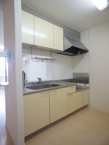 ヴィラーチェ・S 203号-4