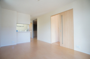 メゾン・ド・ファミールＢ 101号-3