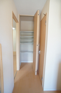 メゾン・ド・ファミールＢ 101号-8