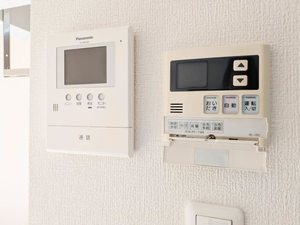 メゾン・ルミエール 203号-11