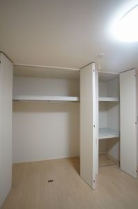 ヴィラ・クレストＡ 202号-7