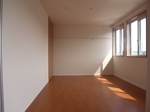 クレール メゾン 203号-3