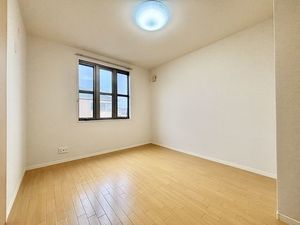 フラワーヒルズB 201号-8