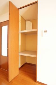 シャインヒルコート五番館 101号-7