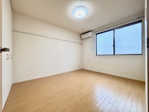 メゾン・アンダルシアB 205号-9