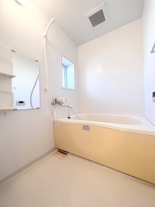 ファミールコートⅢ 203号-7