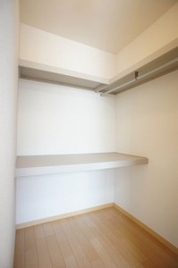 グリーン・ヴィラE 201号-9