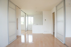 シス・シャンブル 202号-3