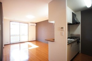 ピジョット 102号-3