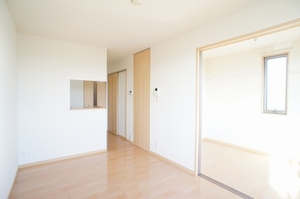 メゾン　ジュネス 201号-2