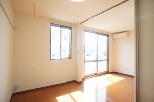 シャーメゾンなでしこＡ 101号-4