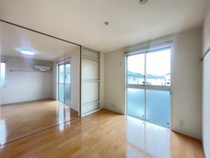 メゾン・ラルジュＦ 201号-5