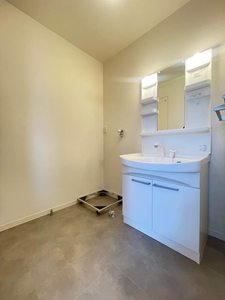 メゾン・ラルジュＦ 201号-8