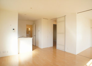 メゾン・ラルジュF 202号-2