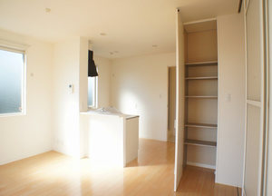 メゾン・ラルジュF 202号-3