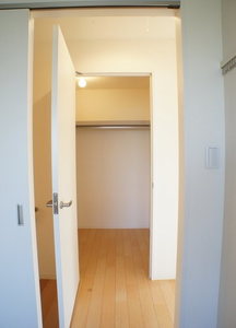 メゾン・ラルジュF 202号-10