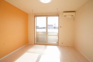 グランドソレーユ二番館 202号-5